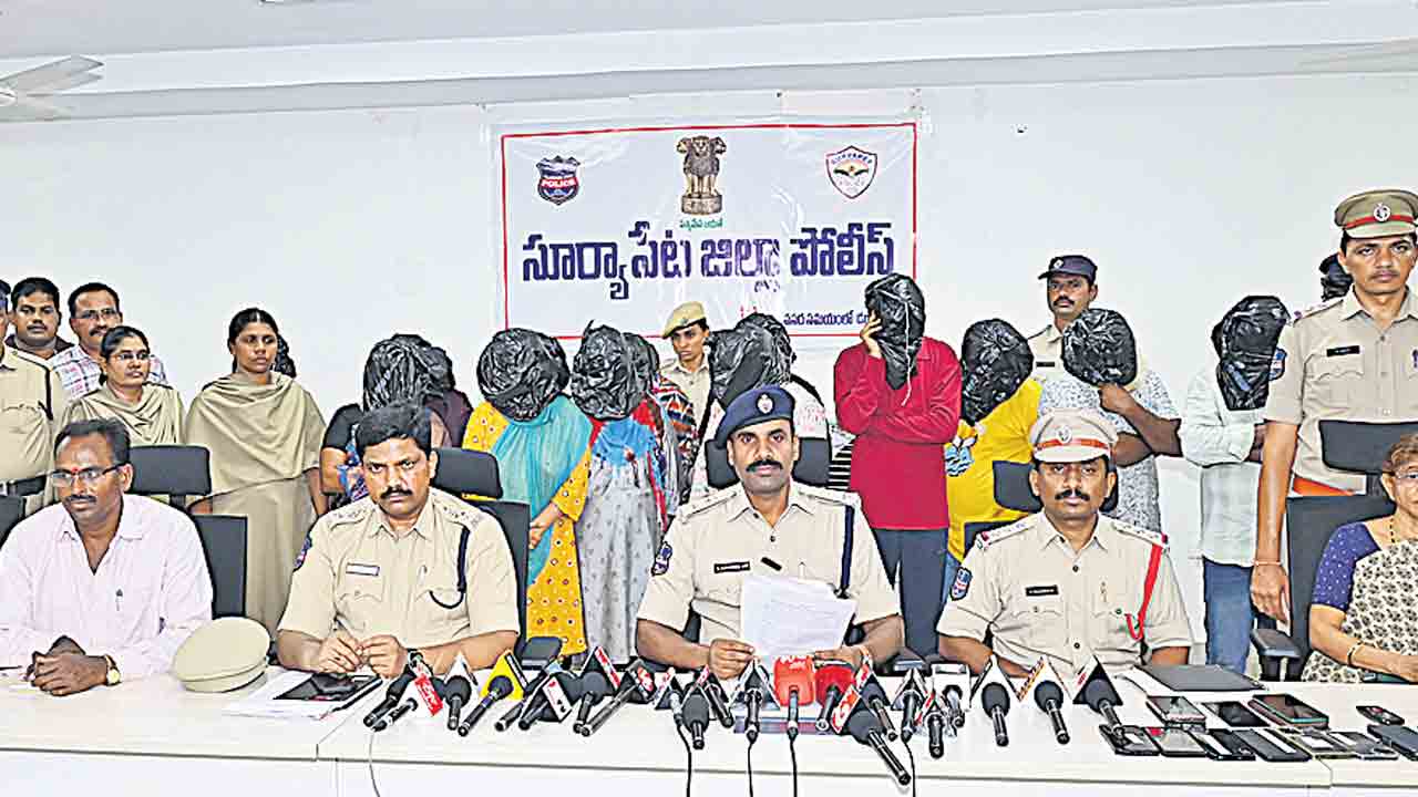 శిశువిక్రయ ముఠా గుట్టురట్టు