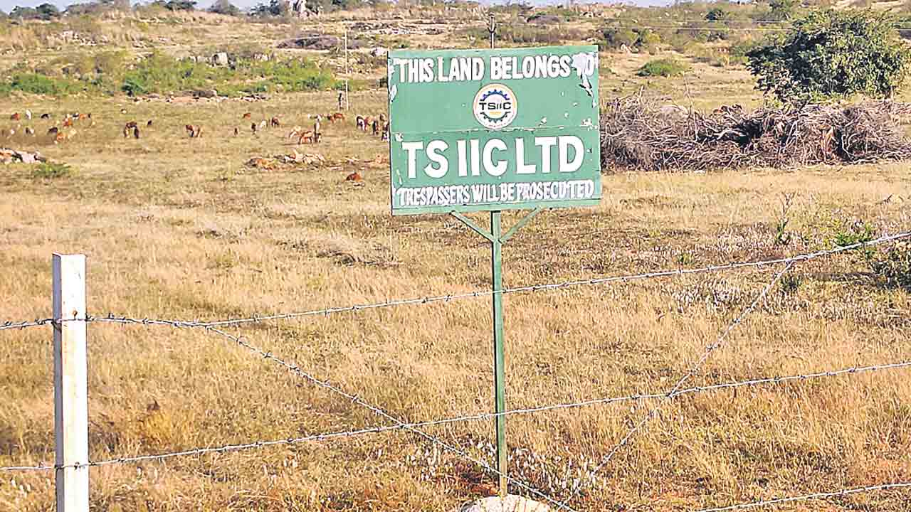 ఫార్మాసిటీ భూముల్లో సాగు చేయొద్దు