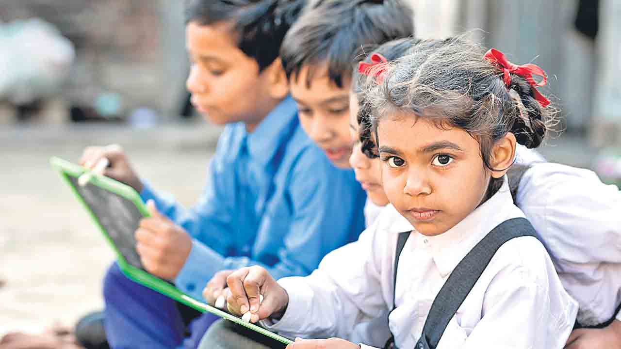 Telangana | ఒకటో తరగతి 75 శాతం ప్రైవేట్‌లోనే.. సర్కారు బడుల్లో ఉన్నది 25 శాతం విద్యార్థులే