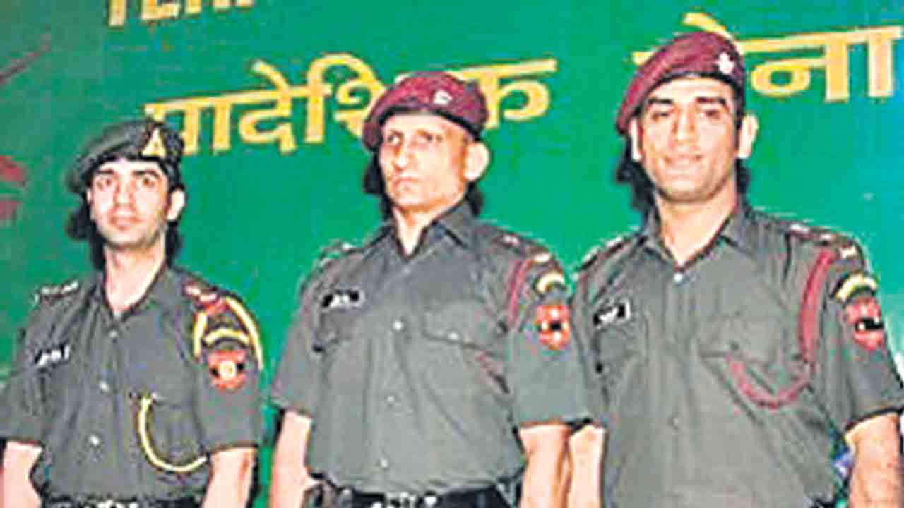 India-Pak Conflict అవసరమైతే రంగంలోకి టెరిటోరియల్‌ ఆర్మీ..! రిజర్వ్‌ దళంలో కపిల్‌దేవ్‌, ధోనీ