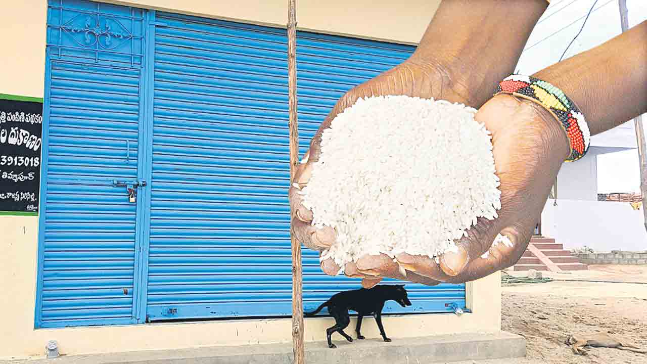 సన్న బియ్యం సగం మందికి రాలే!