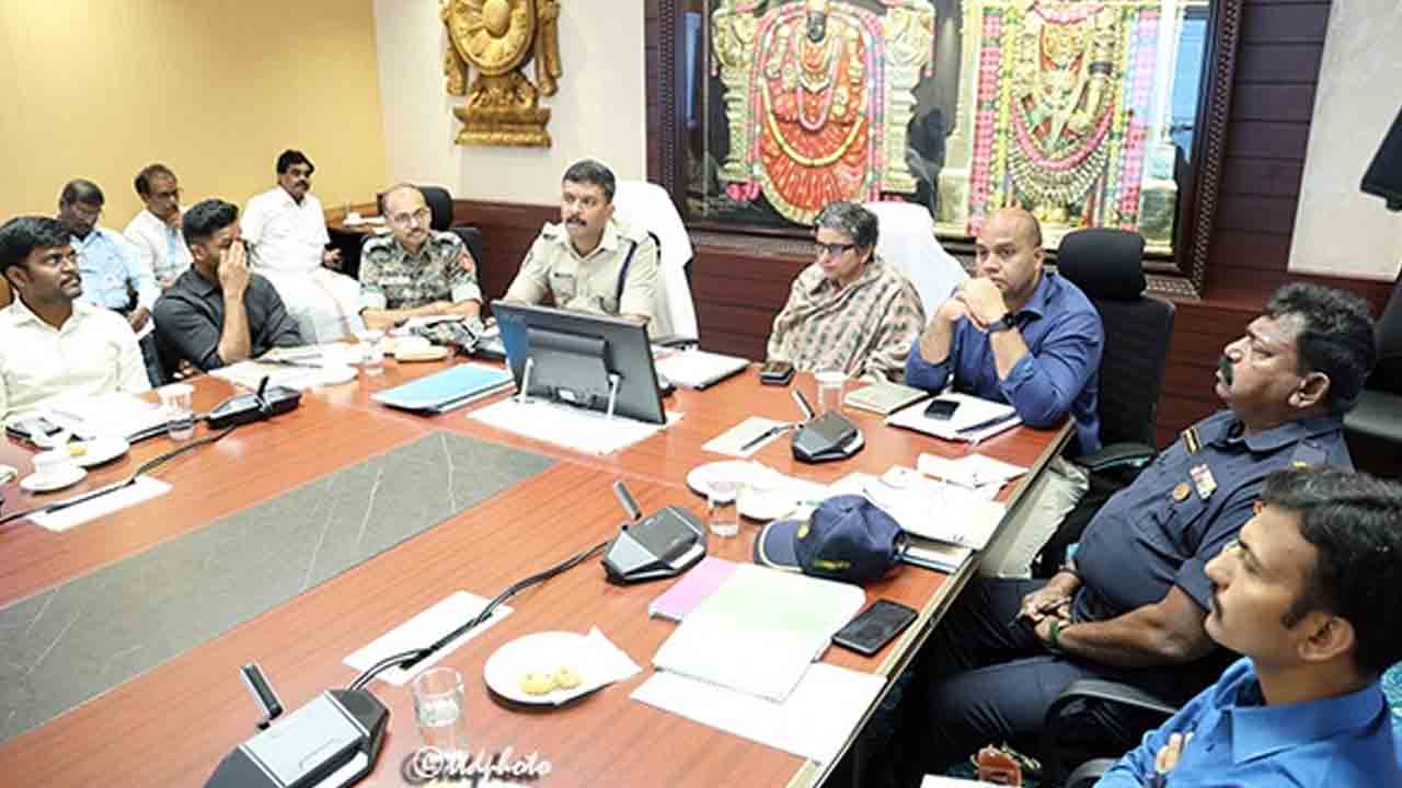 Pahalgam attack | పహల్గాం ఉగ్రదాడి ఘటన నేపథ్యంలో తిరుమలలో భద్రత మరింత బలోపేతం చేయాలి : రేంజ్‌ డీఐజీ