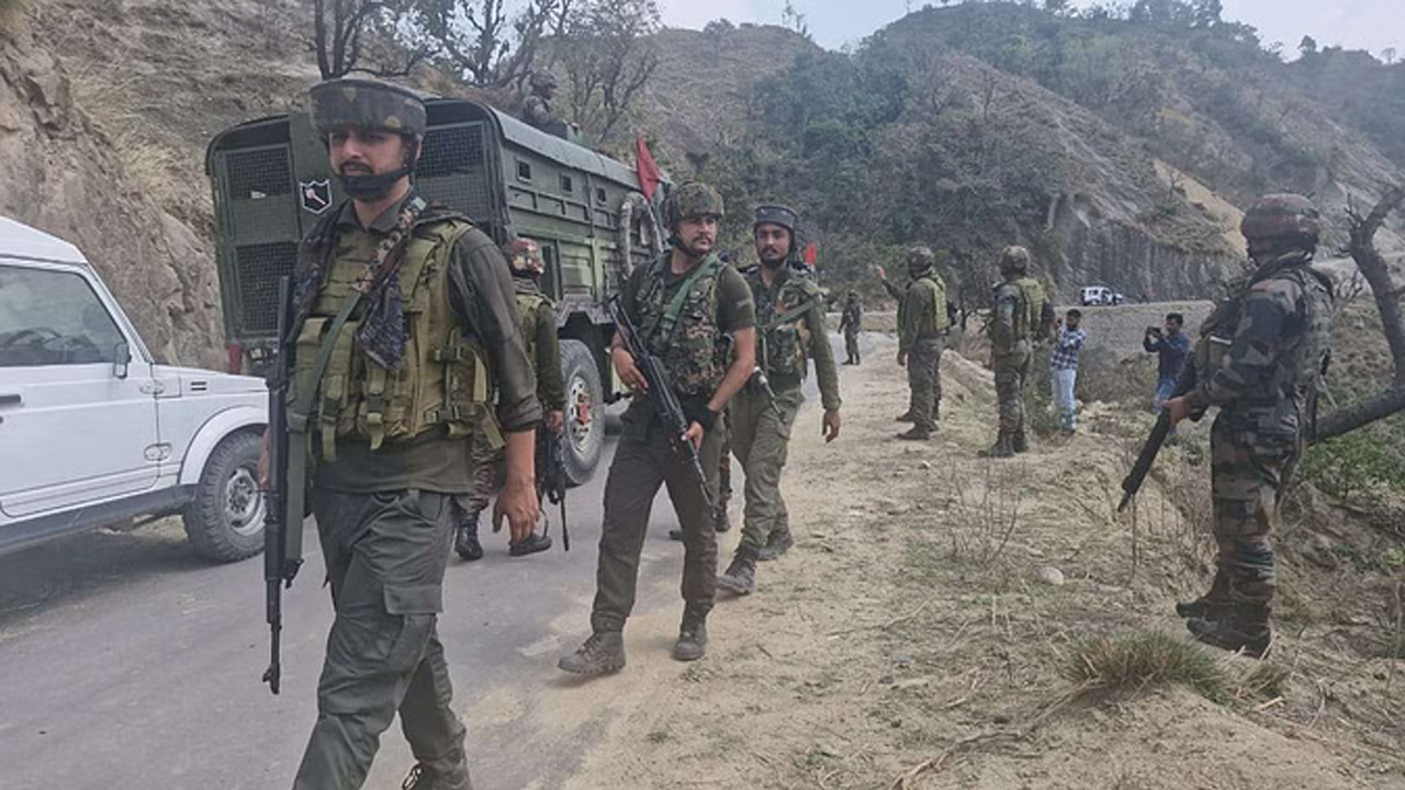 Jammu | భద్రతా బలగాలు, ఉగ్రవాదులకు మధ్య ఎదురుకాల్పులు.. థ్రాల్‌లో ఉగ్రవాది హతం