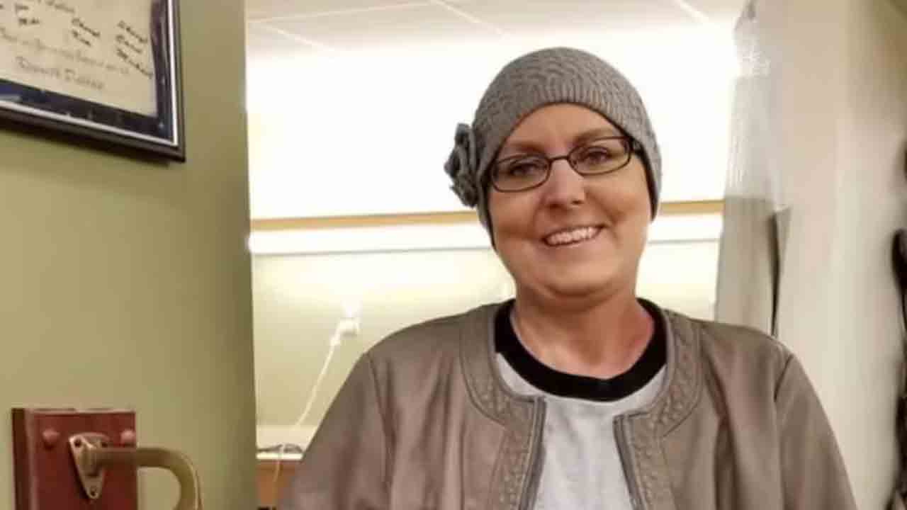 US Woman |  నాలుగుసార్లు క్యాన్సర్‌ను జయించిన మహిళ..   బుల్లెట్‌కు బలైంది!!