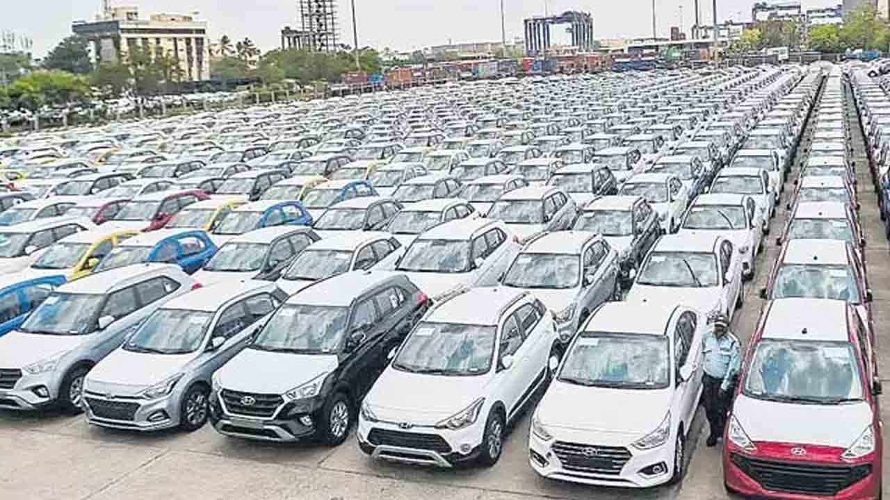Auto Sales | వాహన విక్రయాలు అంతంతే.. అయినా టాప్‌ ప్లేస్‌లో మారుతి