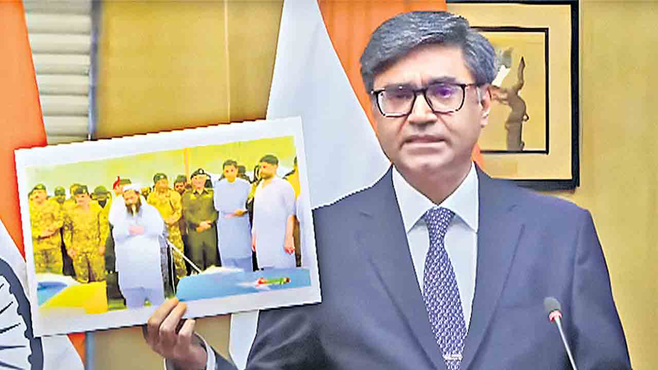 ఉద్రిక్తతలకు తెరలేపింది పాకిస్థానే.. మేం కేవలం ప్రతిస్పందించాం.. భారత విదేశాంగ కార్యదర్శి మిస్రీ కీలక ప్రెస్‌మీట్‌!
