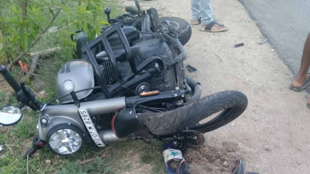 Road Accident | యాచారంలో ఘోర రోడ్డు ప్రమాదం.. ఇద్దరు యువకులు దుర్మరణం