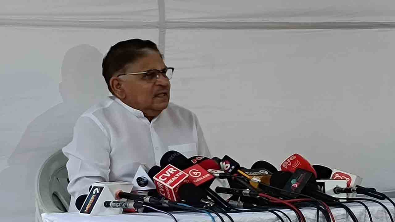 Allu Aravind | ఆ న‌లుగురిలో నేను లేను.. థియేట‌ర్ల బంద్ వివాదంపై స్పందించిన అల్లు అరవింద్