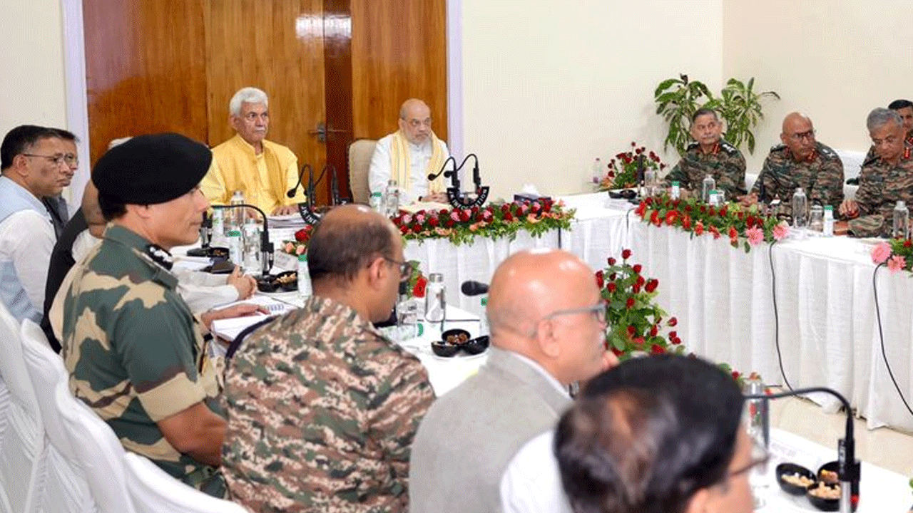 Amit Shah: 118 పాకిస్థానీ ఫార్వ‌ర్డ్ పోస్టుల‌ను బీఎస్ఎఫ్ ధ్వంసం చేసింది: అమిత్ షా