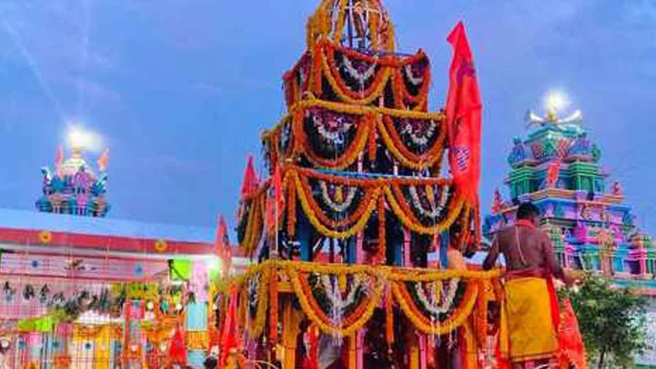 Ishwar Anjaneya Swamy | వైభవంగా ఈశ్వర్ ఆంజనేయ స్వామి రథోత్సవం