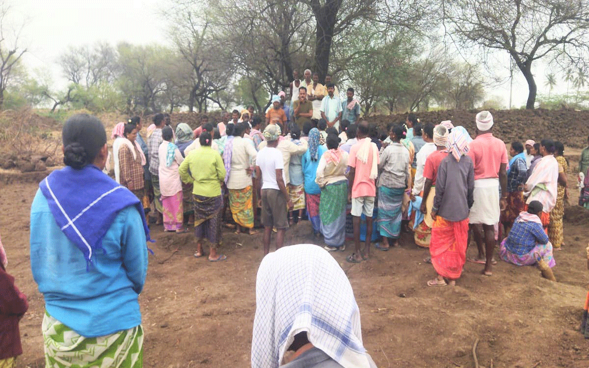 Kattangur : ఉపాధిహామీలో పండ్ల తోటల పెంపంకం : ఏపీఓ రాంమోహన్