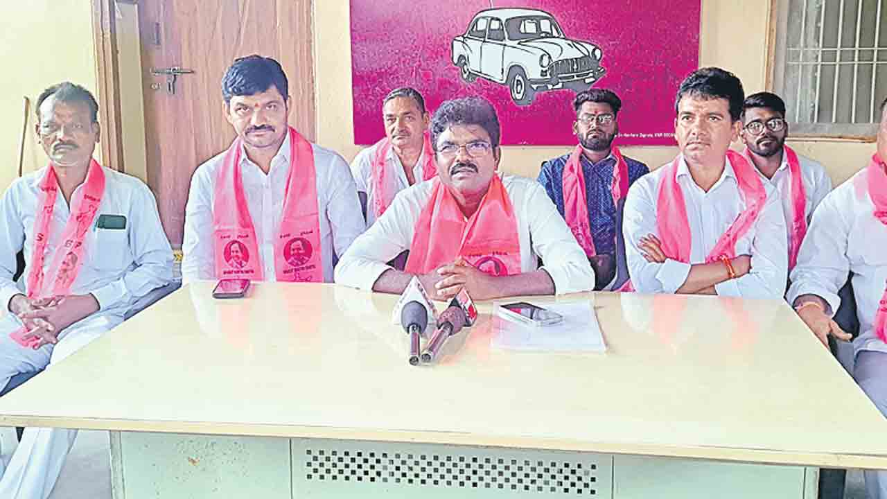వైపల్యాలను కప్పిపుచ్చుకునేందుకు కాళేశ్వరం కమిషన్ నోటీసులు