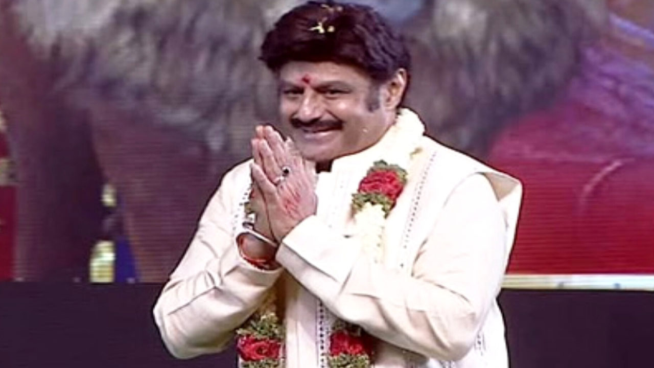 Bala Krishna | ప‌ద్మ భూష‌ణుడికి పౌర స‌న్మాన స‌భ..బాల‌య్య జోరు హుషారు చూసి అంతా షాక్