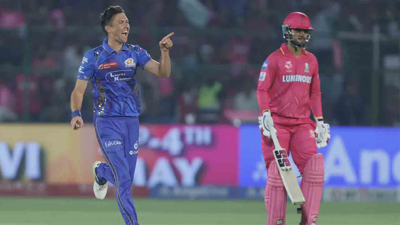 IPL 2025 | బౌల్ట్, బుమ్రా వికెట్ల వేట.. ప‌వ‌ర్ ప్లేలోనే స‌గం వికెట్లు కోల్పోయిన‌ రాజ‌స్థాన్