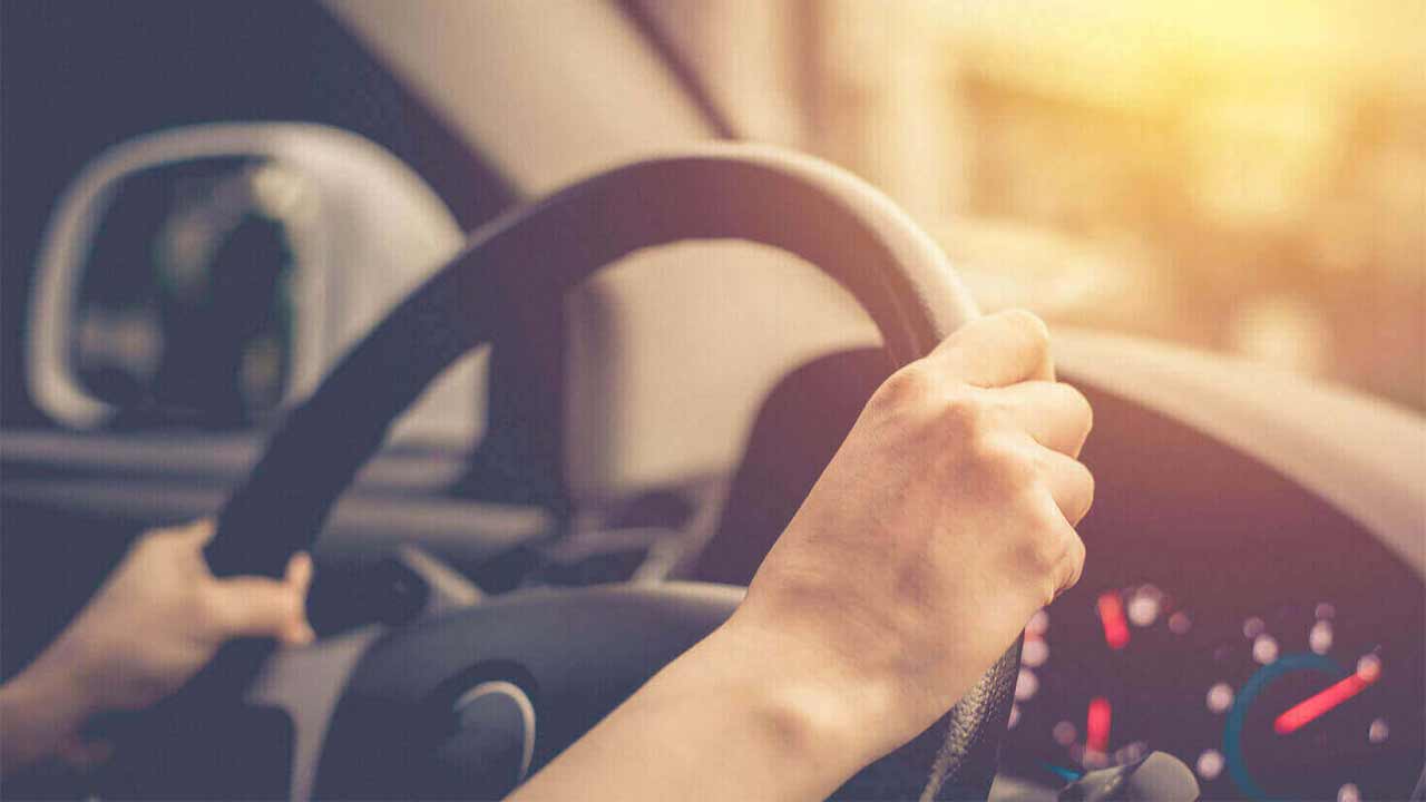 Car driving | బ్రేక్ బదులు యాక్సిలేటర్‌ తొక్కిన యువతి..! జనం మీదకు దూసుకెళ్లిన కారు
