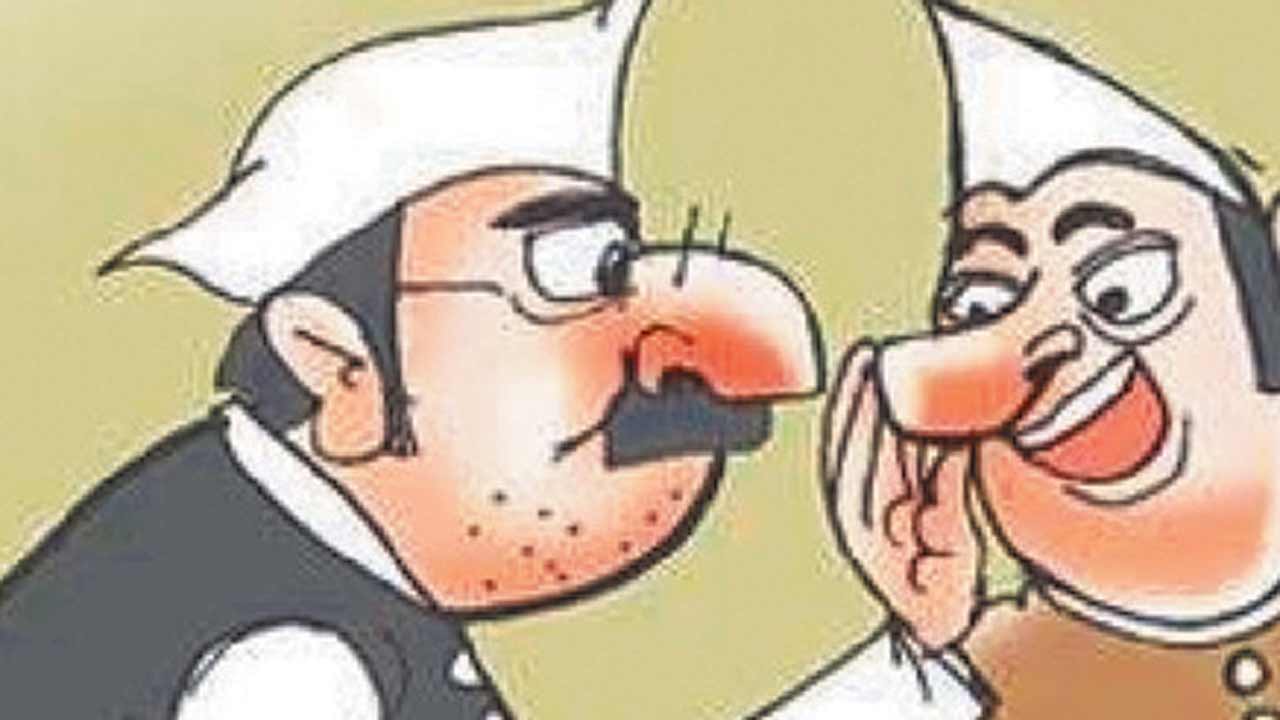 కాంగ్రెస్‌, బీజేపీల్లో విచిత్ర పరిస్థితి.. ఏ నిర్ణయం తీసుకోవాలన్నా ఢిల్లీపై ఆధారపడాల్సిందేనా!