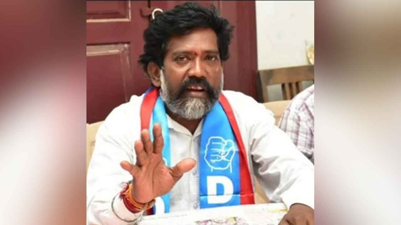 Rajiv Yuva Vikasm | రాజీవ్ యువ వికాస పథకానికి సిబిల్‌ స్కోర్‌తో ముడిపెట్టొద్దు : ఎలేందర్‌