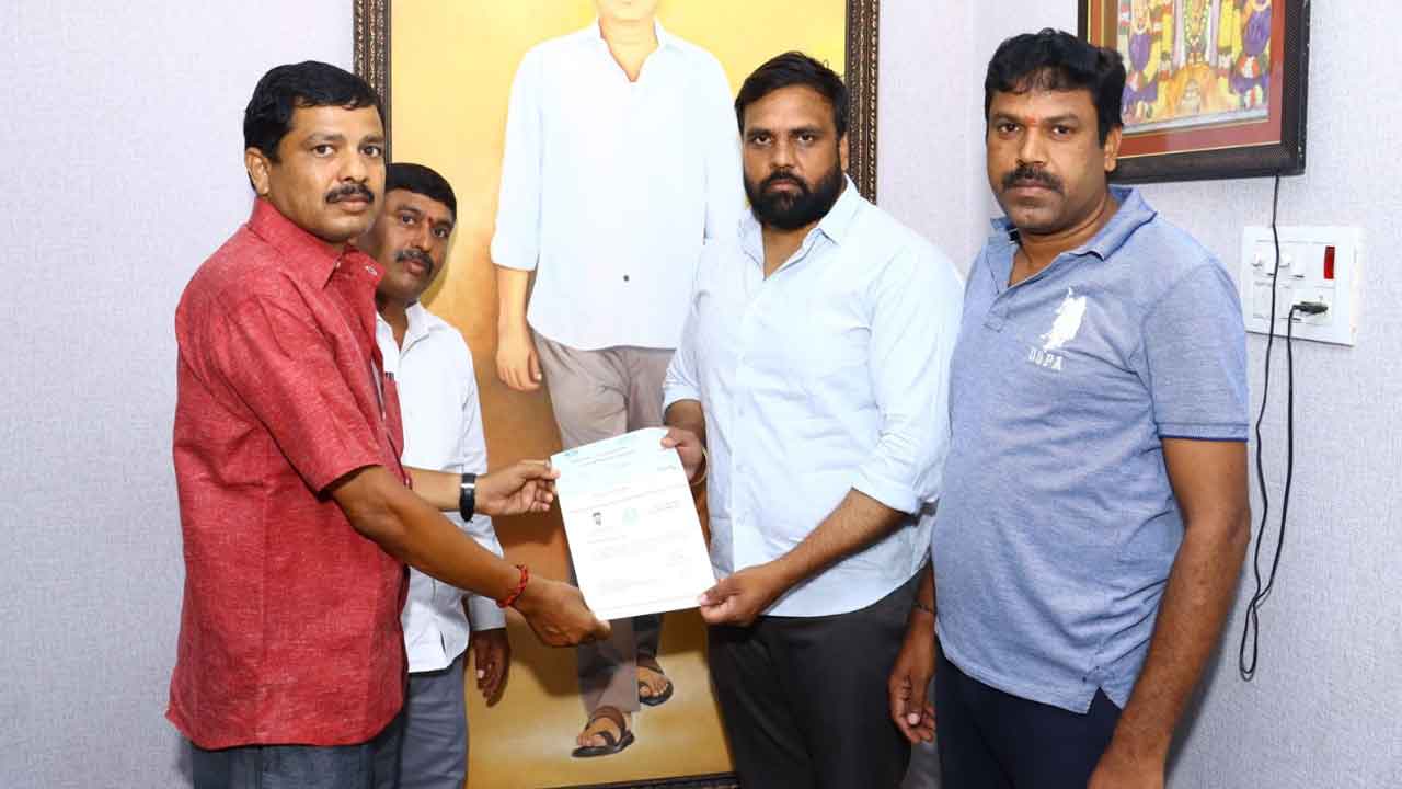 CMRF | పేదల ఆరోగ్య పరిరక్షణకు ఎమ్మెల్యే బండారి లక్ష్మారెడ్డి కృషి : నేమూరి మహేశ్‌గౌడ్‌