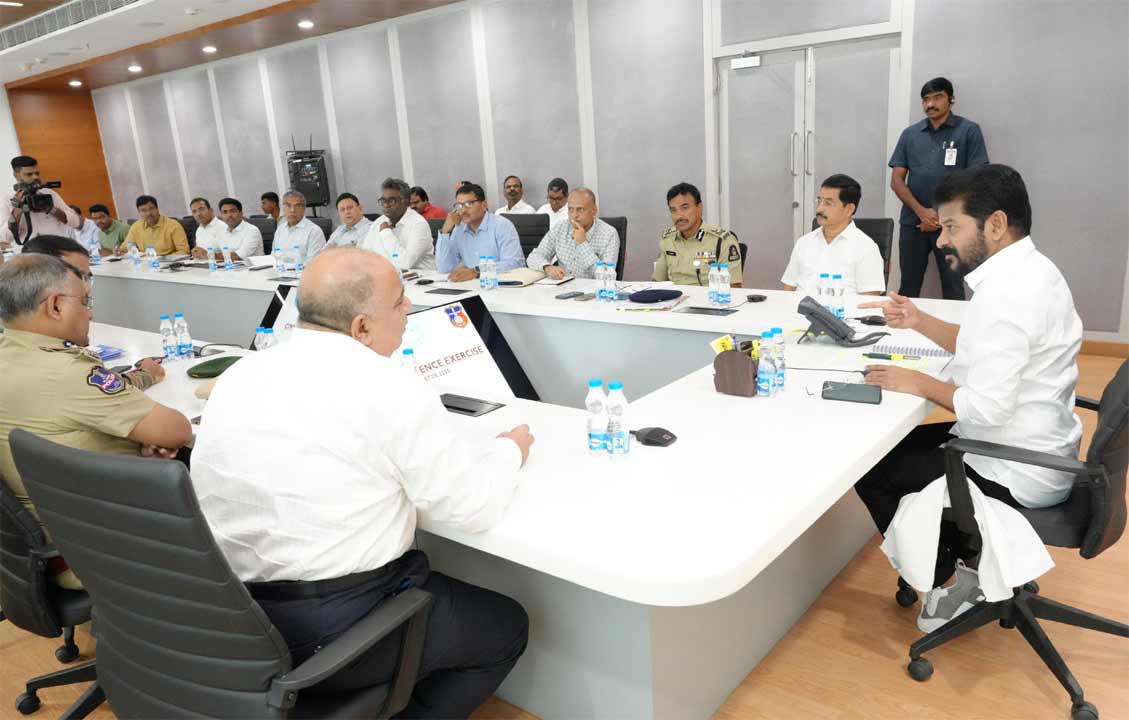 అవాంఛనీయ ఘటనలు జరగకుండా చూడండి.. అధికారులకు సీఎం ఆదేశం