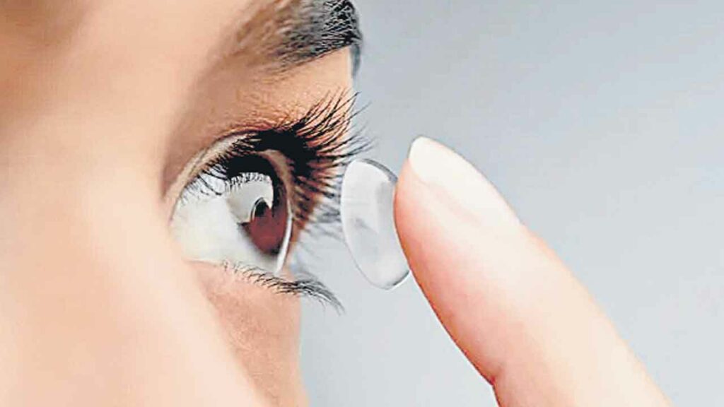 Contact Lens, Night Time