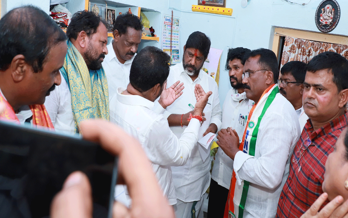 Yellandu : సీతారామ ప్రాజెక్ట్ నీరు ఏజెన్సీ ప్రాంతాలకు ఇవ్వాలని డిప్యూటీ సీఎంకు విన‌తి