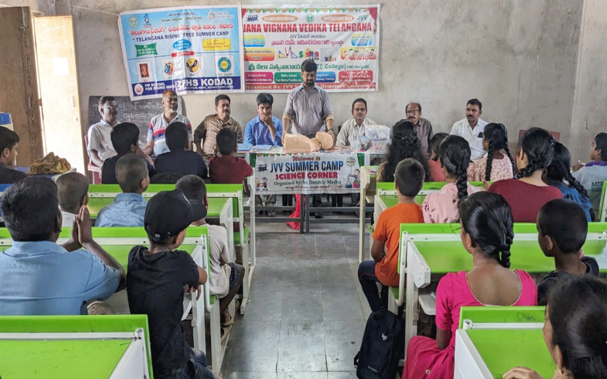 Kodada Rural : సీపీఆర్‌పై విద్యార్థులకు అవగాహన