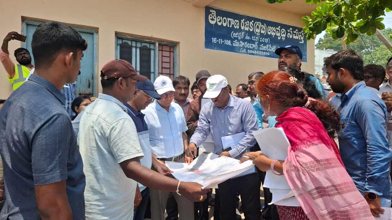 మూసారాంబాగ్‌ బ్రిడ్జి పనులు వెంటనే పూర్తి చేయండి.. సీఎస్‌ ఆదేశాలు