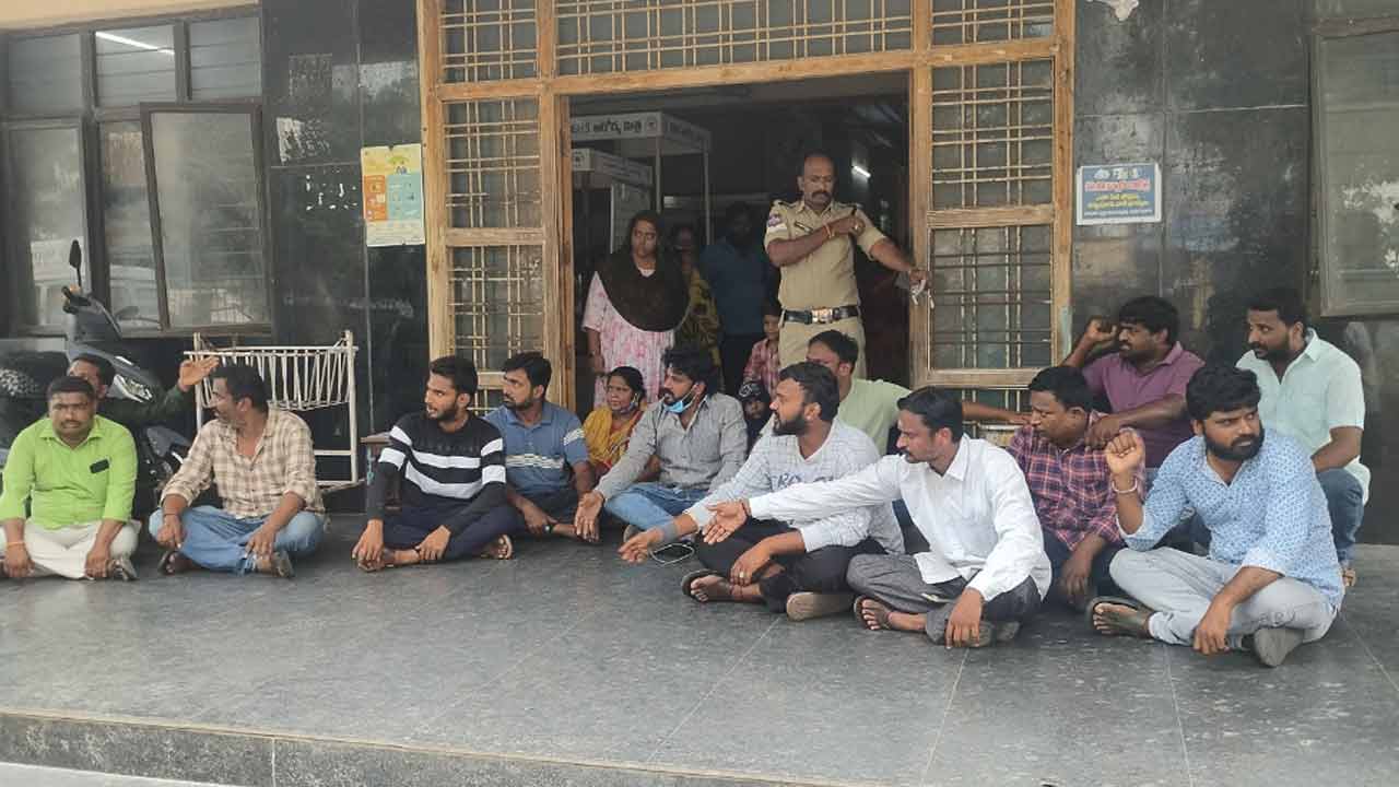 Warangal | సీకేఎం హాస్పిటల్‌లో వైద్యుల నిర్లక్ష్యం.. ప్రాణాపాయ స్థితిలో బాలింత