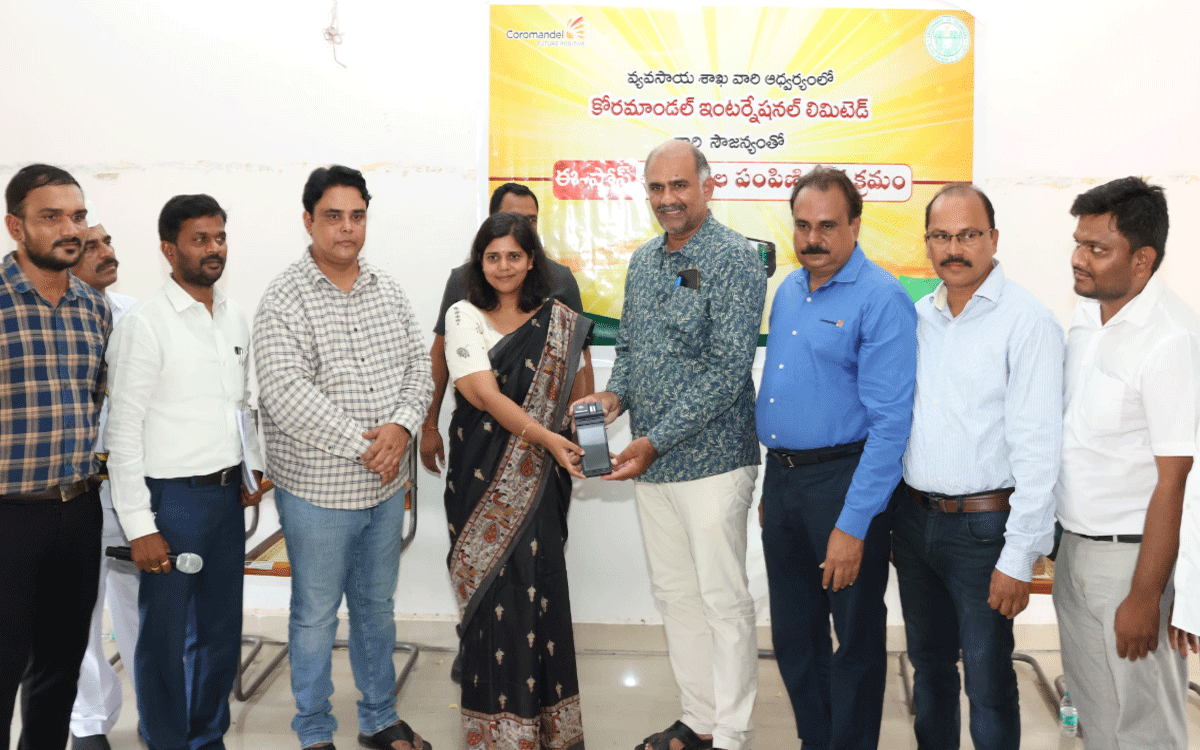 Nalgonda : రైతులకు నాణ్యమైన విత్తనాలు అందించాలి : కలెక్టర్ ఇలా త్రిపాఠి