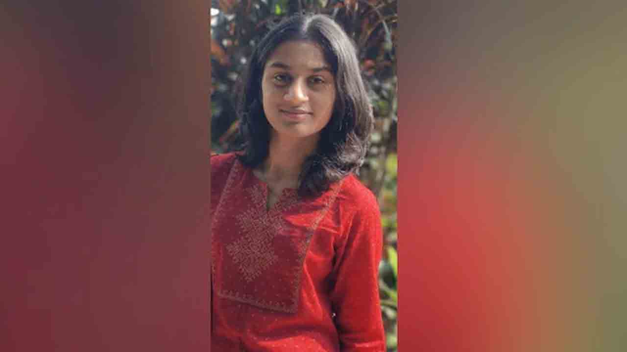 Student | అకడమిక్‌ ఒత్తిడి, బ్యాక్‌లాగ్స్‌.. ఇంజినీరింగ్‌ విద్యార్థిని ఆత్మహత్య