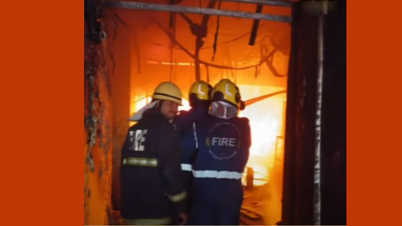 Mirchowk | మీర్‌చౌక్‌ అగ్నిప్రమాదం ఎలా జరిగిందంటే?.. వివరించిన అధికారులు