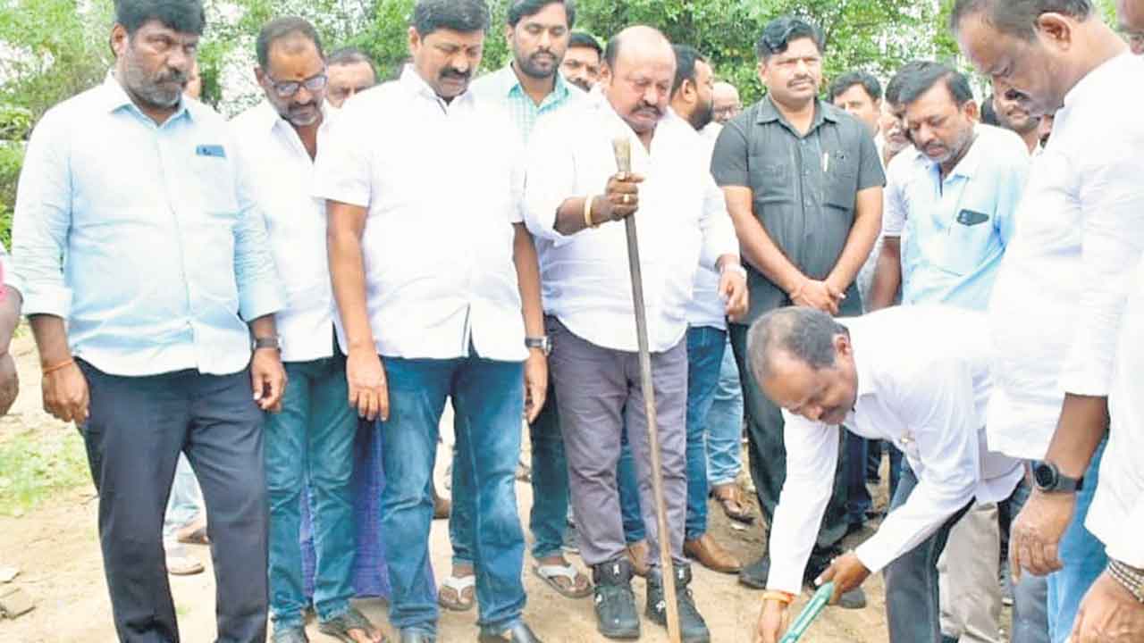 కేసీఆరే మా నాయకుడు.. ఎమ్మెల్యే గంగుల కమలాకర్‌