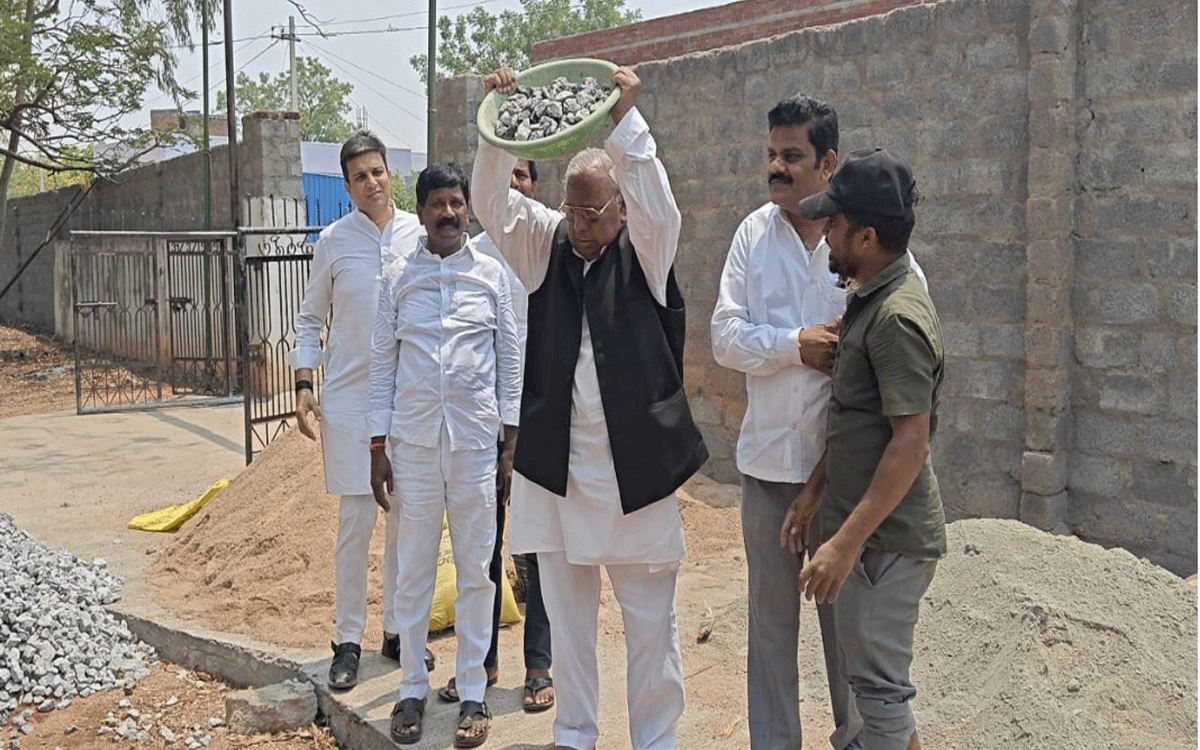 Shaligouraram : భావి తరాలకు తెలిసేలా అమరుల స్మారక నిర్మాణం : మాజీ ఎంపీ హ‌నుమంత‌రావు