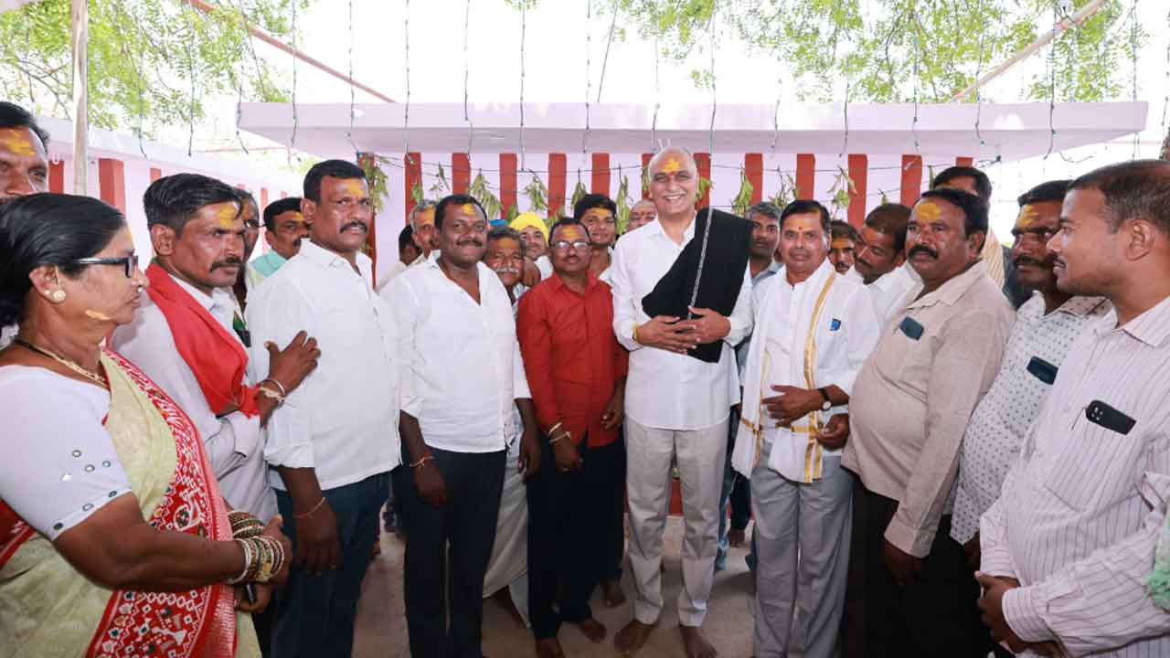 Harish Rao | బీరప్ప దేవుని దీవెనతో రాష్ట్రం సుభిక్షంగా ఉండాలి : ఎమ్మెల్యే హరీశ్‌రావు