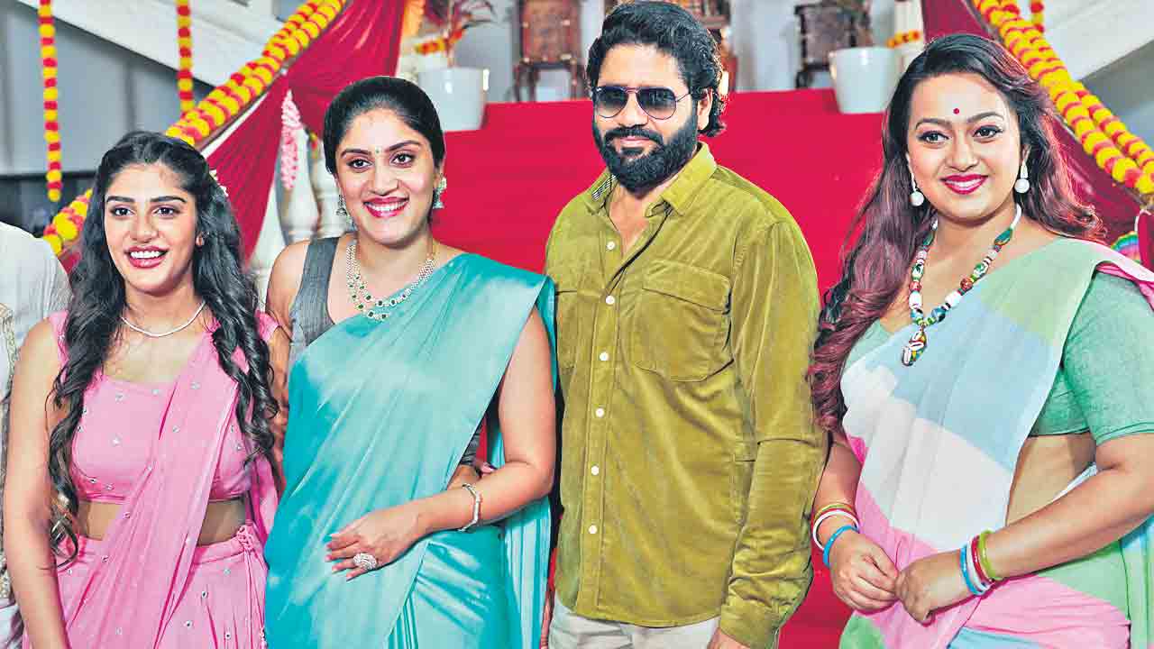 అమరావతికి ఆహ్వానం