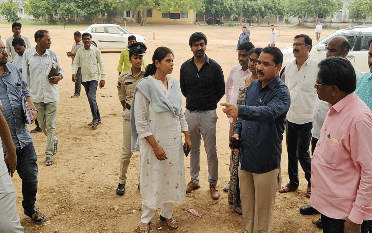 Chandur : స‌క‌ల స‌దుపాయాల‌తో భవిత కేంద్రాలు : కలెక్టర్ ఇలా త్రిపాఠి