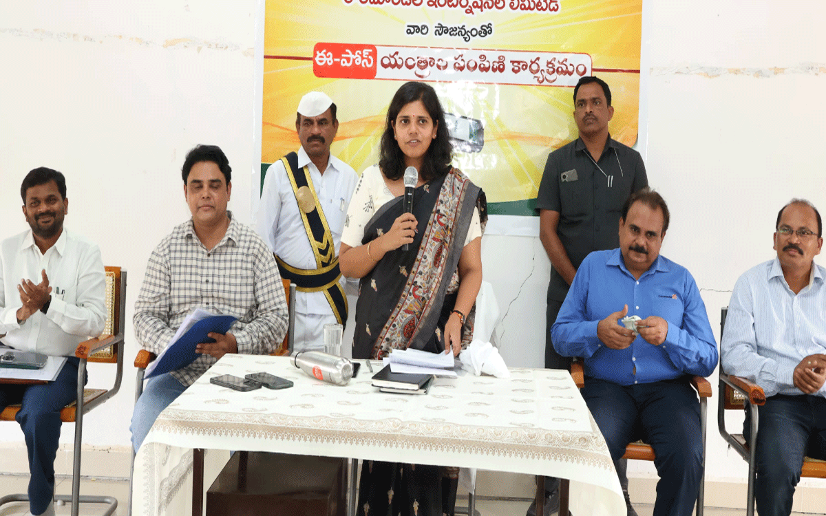 Nalgonda : రైతులకు నాణ్యమైన విత్తనాలు అందించాలి : కలెక్టర్ ఇలా త్రిపాఠి