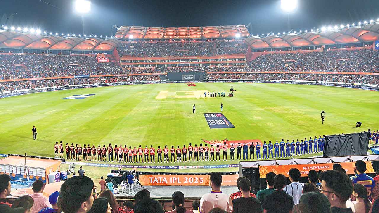 ఐపీఎల్‌ వాయిదా.. వారం రోజులు పోస్ట్‌పోన్‌ చేసిన బీసీసీఐ