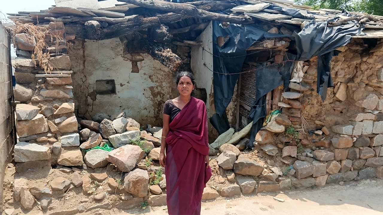 Indiramma Illu | ఇందిరమ్మ ఇండ్ల కమిటీ సభ్యులే బాస్‌లా.. ఆందోళనలో నిరుపేదలు!