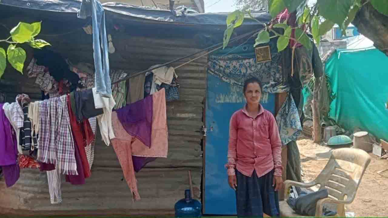 అర్హులను అణగదొక్కి.. ఇందిరమ్మ ఇండ్లన్నీ కాంగ్రెసోళ్లకే..