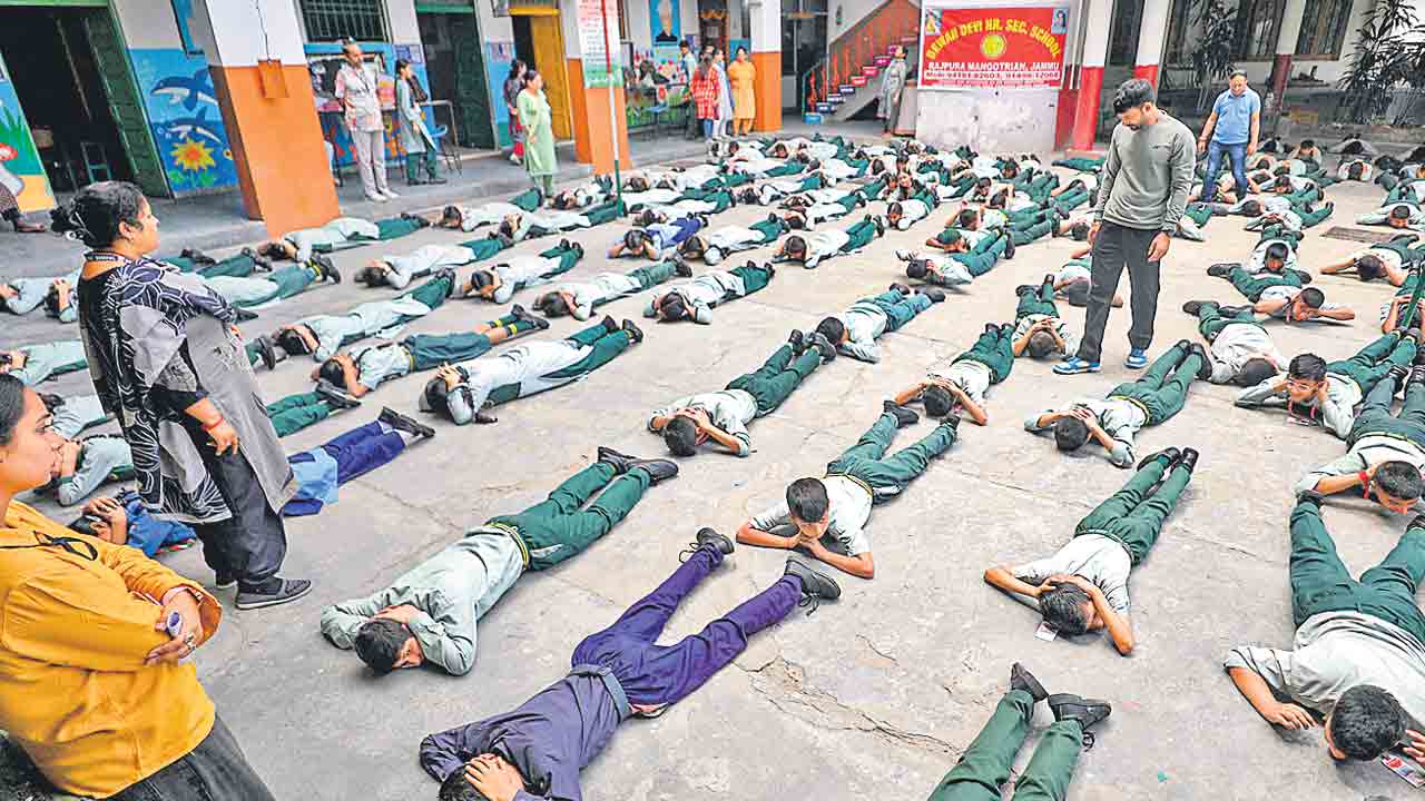 యుద్ధం.. సన్నద్ధం.. నేడు ఆపరేషన్‌ అభ్యాస్‌ మాక్‌ డ్రిల్‌