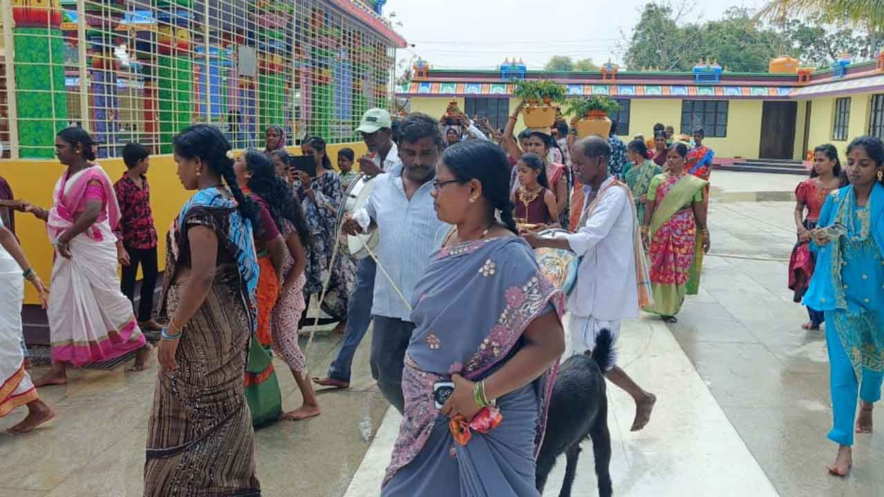 ఘనంగా కొనసాగుతు శ్రీ రేణుక ఎల్లమ్మ జాతర ఉత్సవాలు