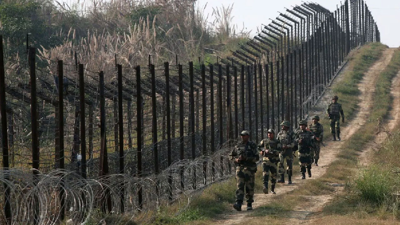 India Pakistan | ఆగని పాక్‌ కవ్వింపు కాల్పులు.. సమర్థంగా తిప్పికొట్టిన ఇండియన్‌ ఆర్మీ