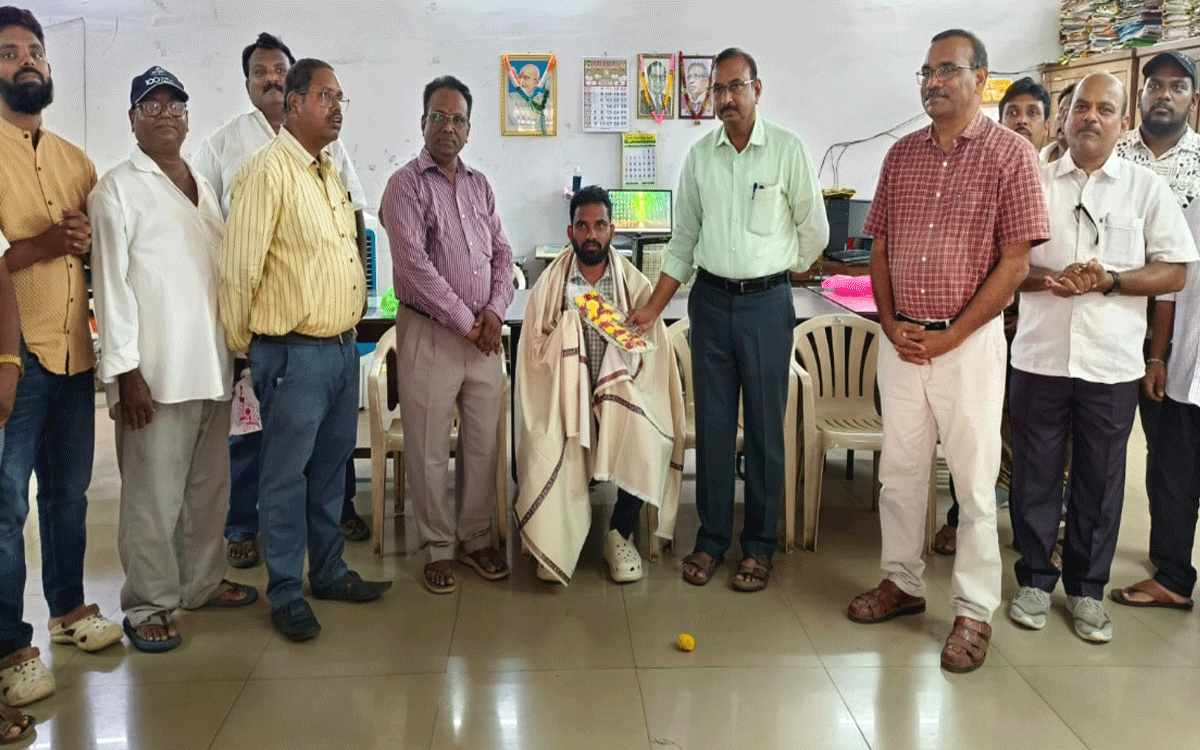 Ramavaram : పనిచేసే వారికి ప్రత్యేక గుర్తింపు : సివిల్ ఏజీఎం సీహెచ్ రామకృష్ణ