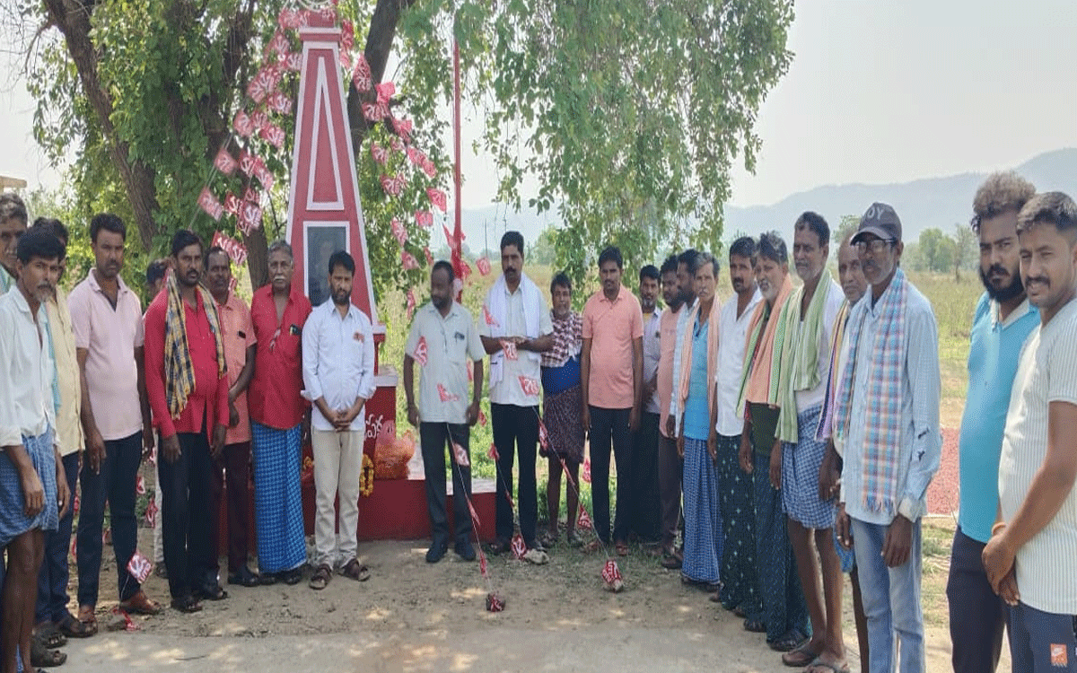 Karepally : ఆపరేషన్ కగార్‌ను ఆపాలి : భూక్య వీరభద్రం