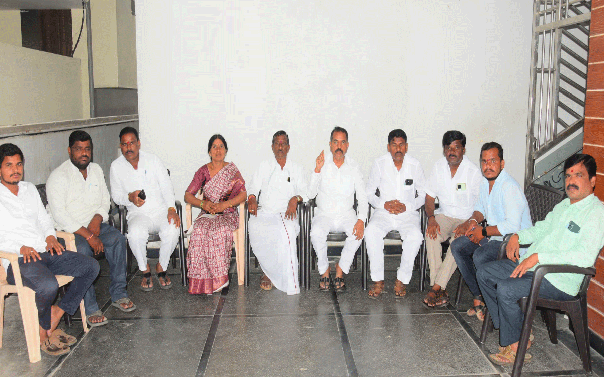 Yadagirigutta : యాద‌గిరిగుట్ట‌లోని చండీశ్వ‌ర భ‌వ‌నం కురుమ కుల‌స్తుల‌దే : కర్రె వెంకటయ్య