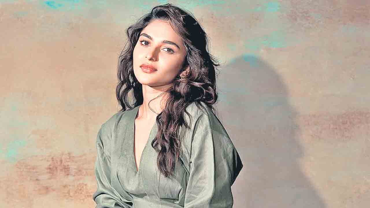 Kayadu Lohar | బంపరాఫర్‌ కొట్టేసిన కయాదు లోహార్‌.. అదే నిజమైతే టాలీవుడ్‌లో సెటిలవ్వడం పక్కా!