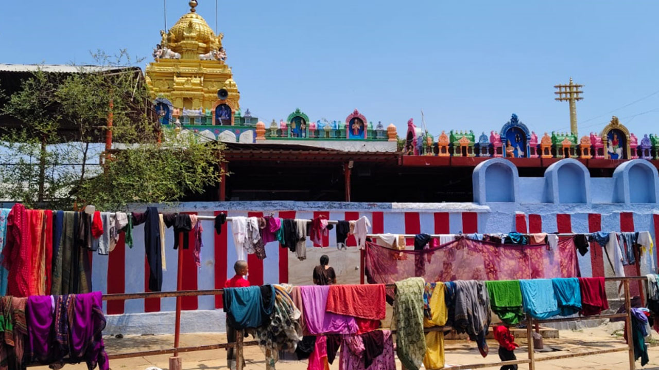 Ketaki Sangameshwar | కేతకి సంగమేశ్వర దేవాలయంలో అధికారుల నిర్లక్ష్యం..