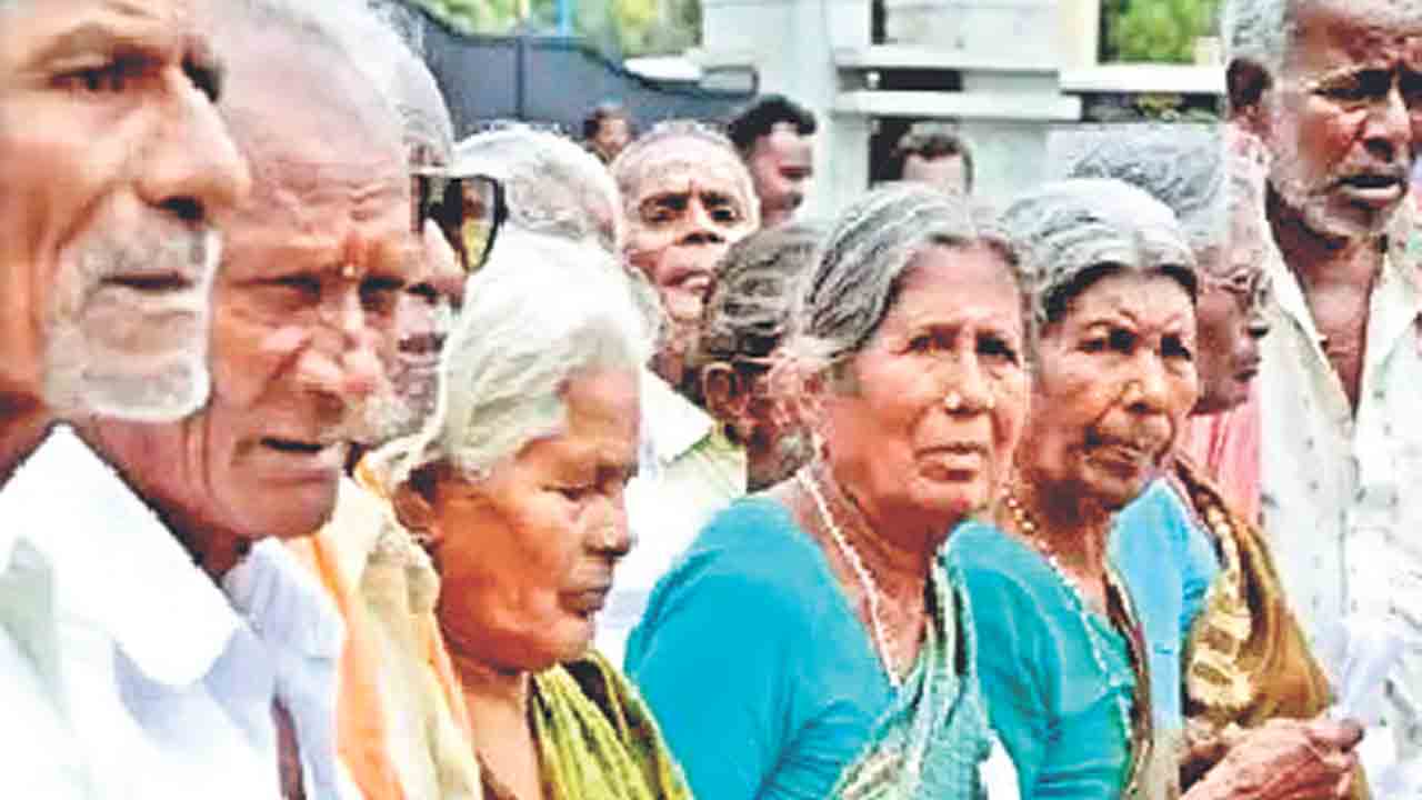 ఉన్నవి పెరగవు.. కొత్తవి రావు