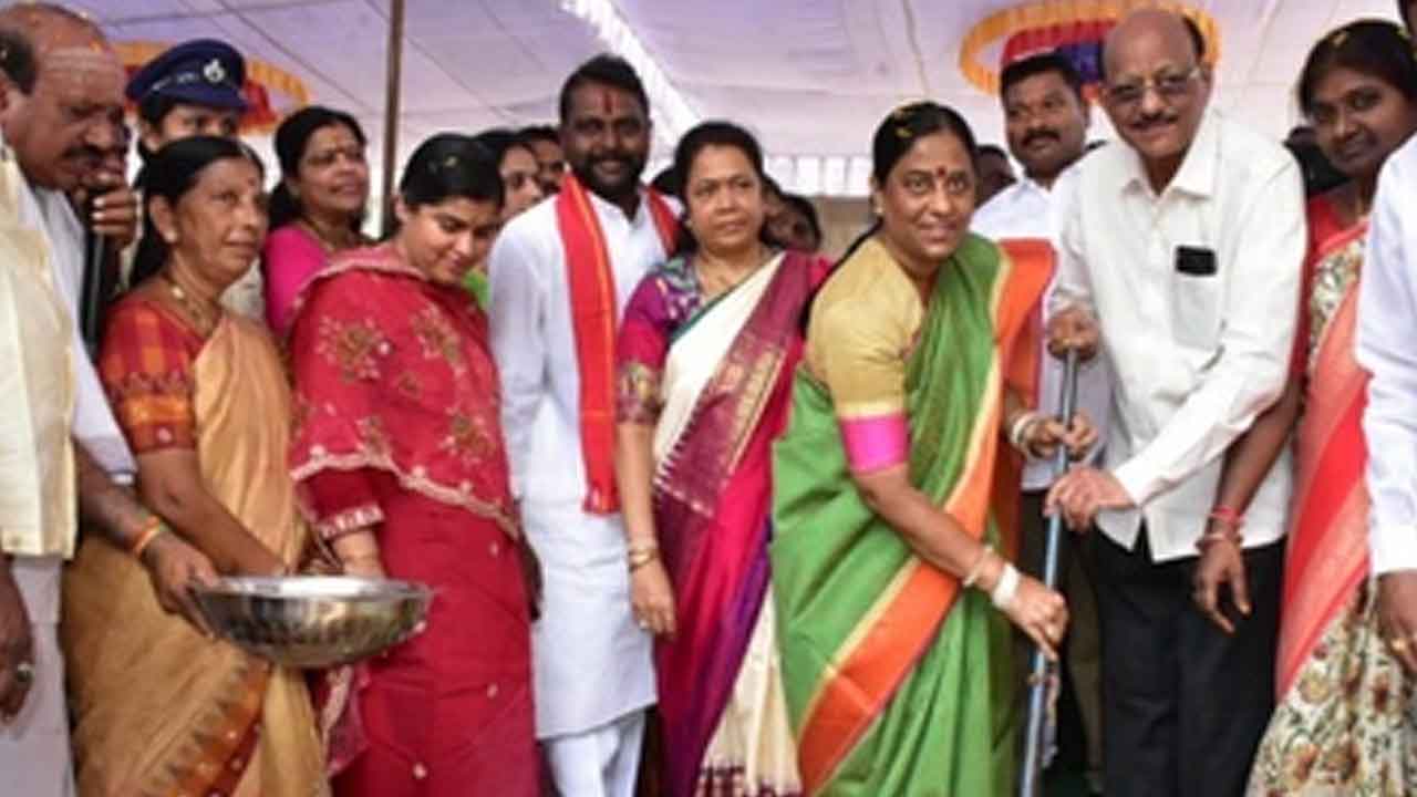 Konda Surekha | కళాశాల నూతన భవనానికి మంత్రి శంకుస్థాపన